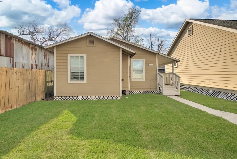 7112 Avenue L Houston, TX 77011