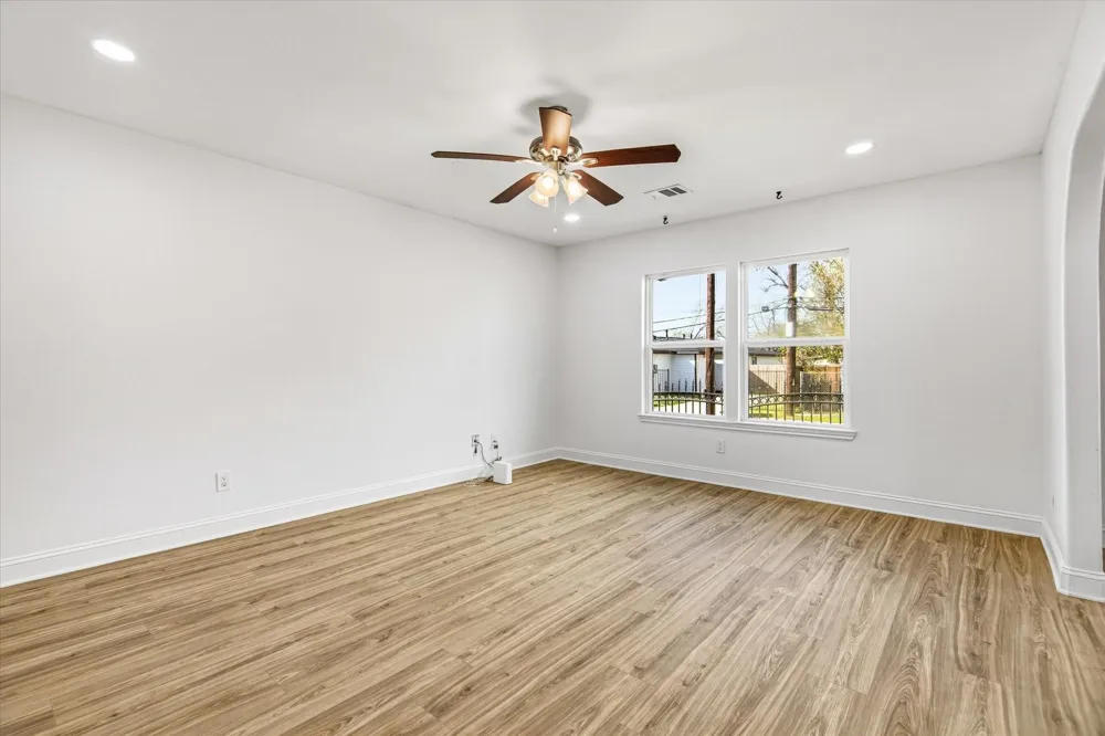 7112 Avenue L Houston, TX 77011