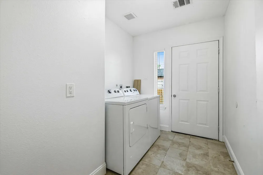 7112 Avenue L Houston, TX 77011