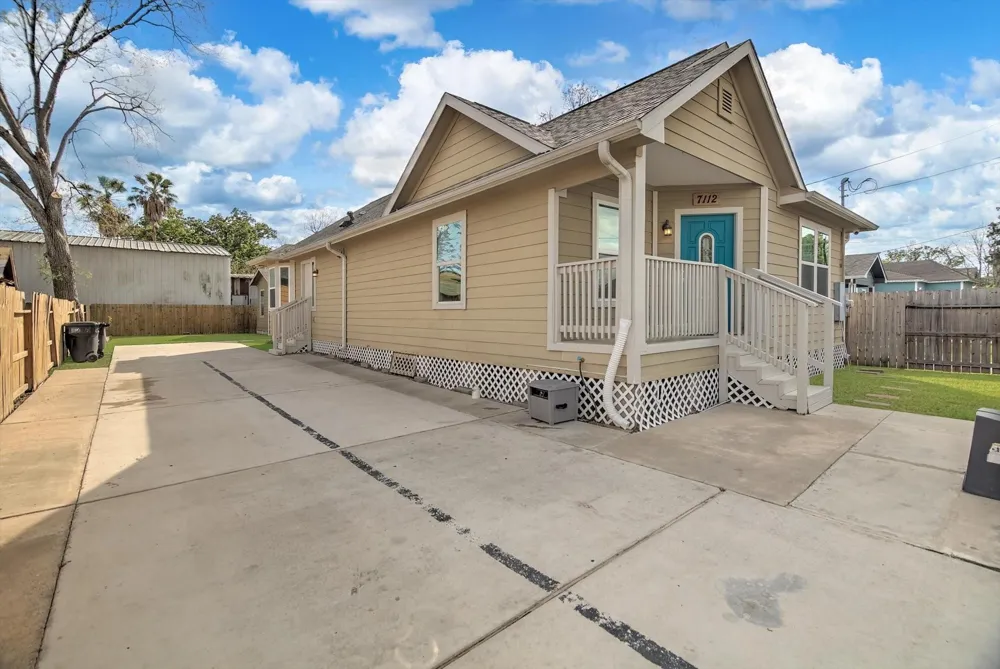 7112 Avenue L Houston, TX 77011