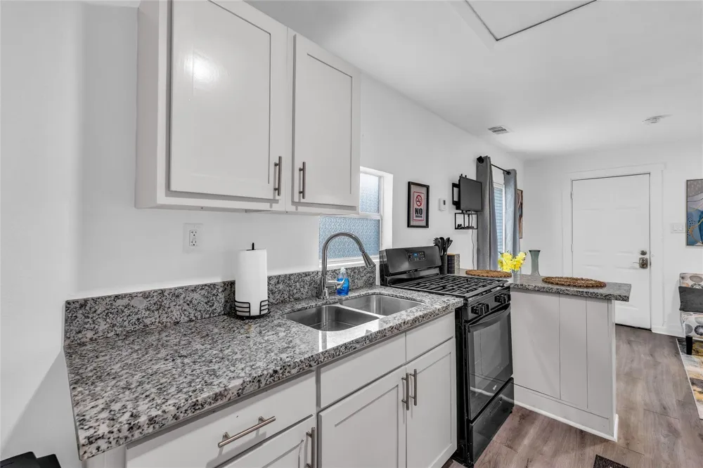 7112 Avenue L Houston, TX 77011