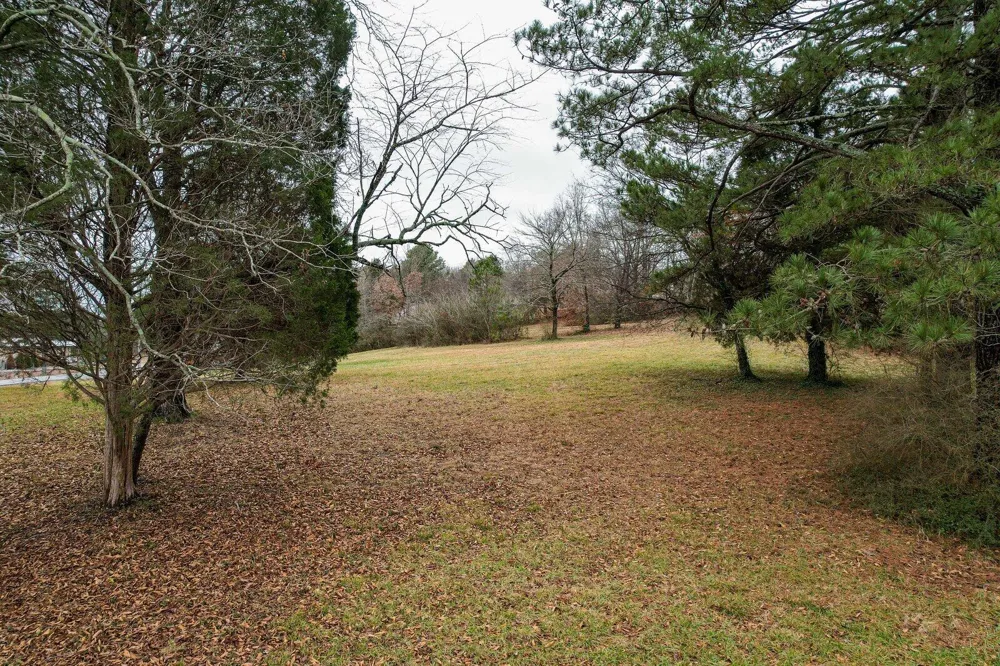 10 37th Street NE Cleveland, TN 37312