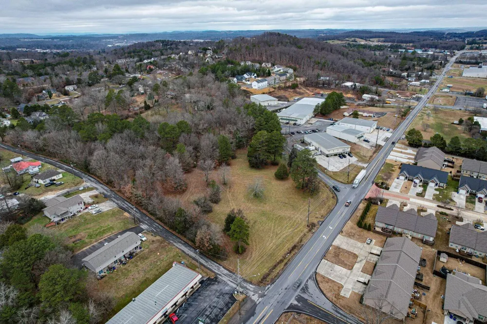 10 37th Street NE Cleveland, TN 37312