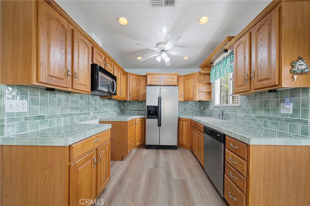 312 Maplewood West Covina, CA 91790