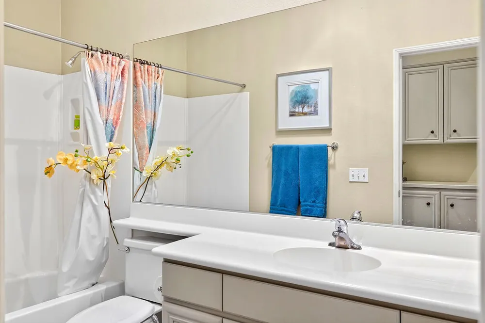 83 Kavenish Drive Rancho Mirage, CA 92270