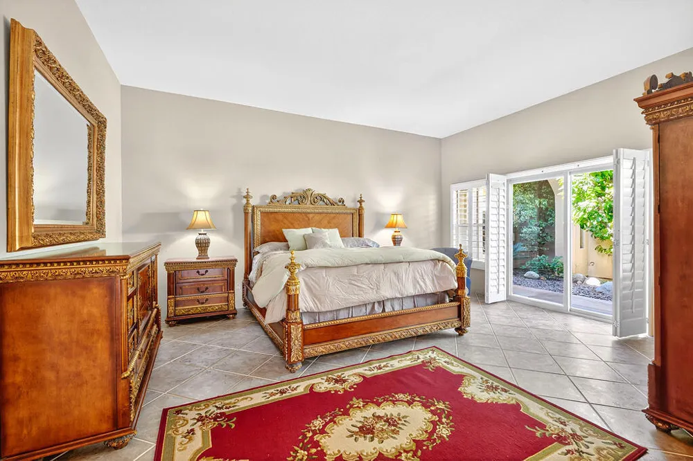 83 Kavenish Drive Rancho Mirage, CA 92270
