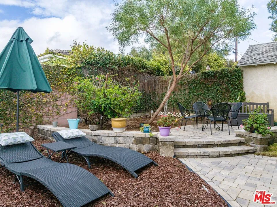 6727 W 88th Street Los Angeles, CA 90045