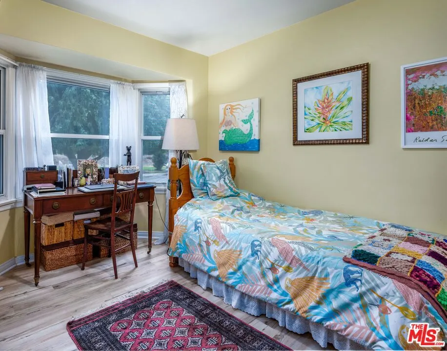 6727 W 88th Street Los Angeles, CA 90045