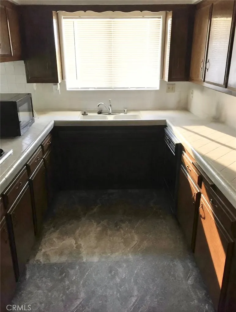 2730 Mcallister Street Riverside, CA 92503
