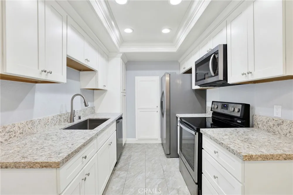 20702 El Toro #283 Lake Forest, CA 92630