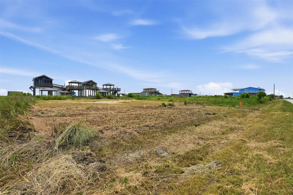 1190 Van Sant Bolivar Peninsula, TX 77617