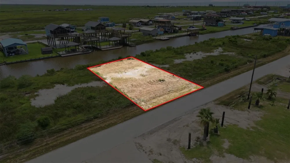 1190 Van Sant Bolivar Peninsula, TX 77617