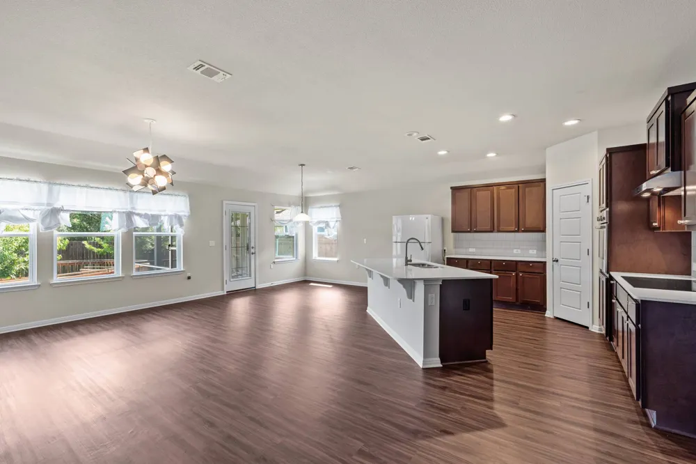 16512 Enamorado Road Manor, TX 78653