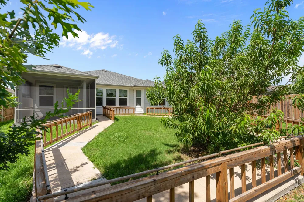 16512 Enamorado Road Manor, TX 78653