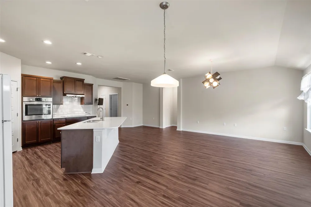 16512 Enamorado Road Manor, TX 78653