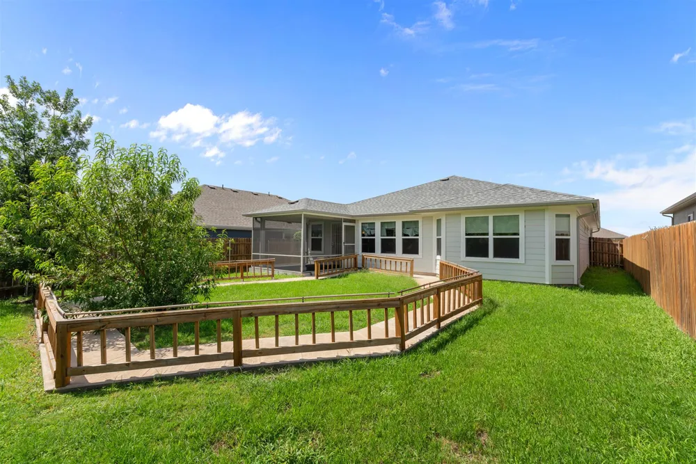16512 Enamorado Road Manor, TX 78653