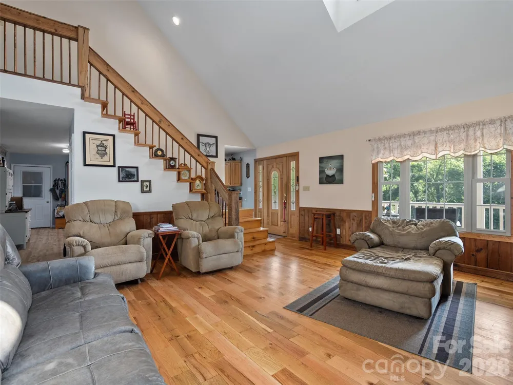81 Aldens Way Clyde, NC 28721