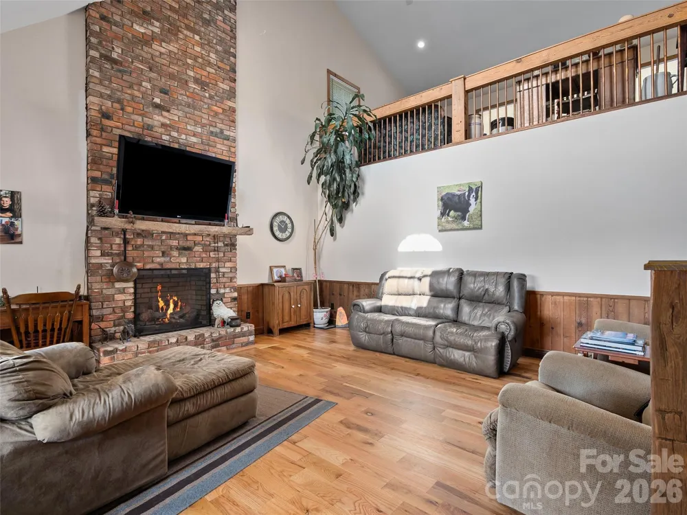 81 Aldens Way Clyde, NC 28721