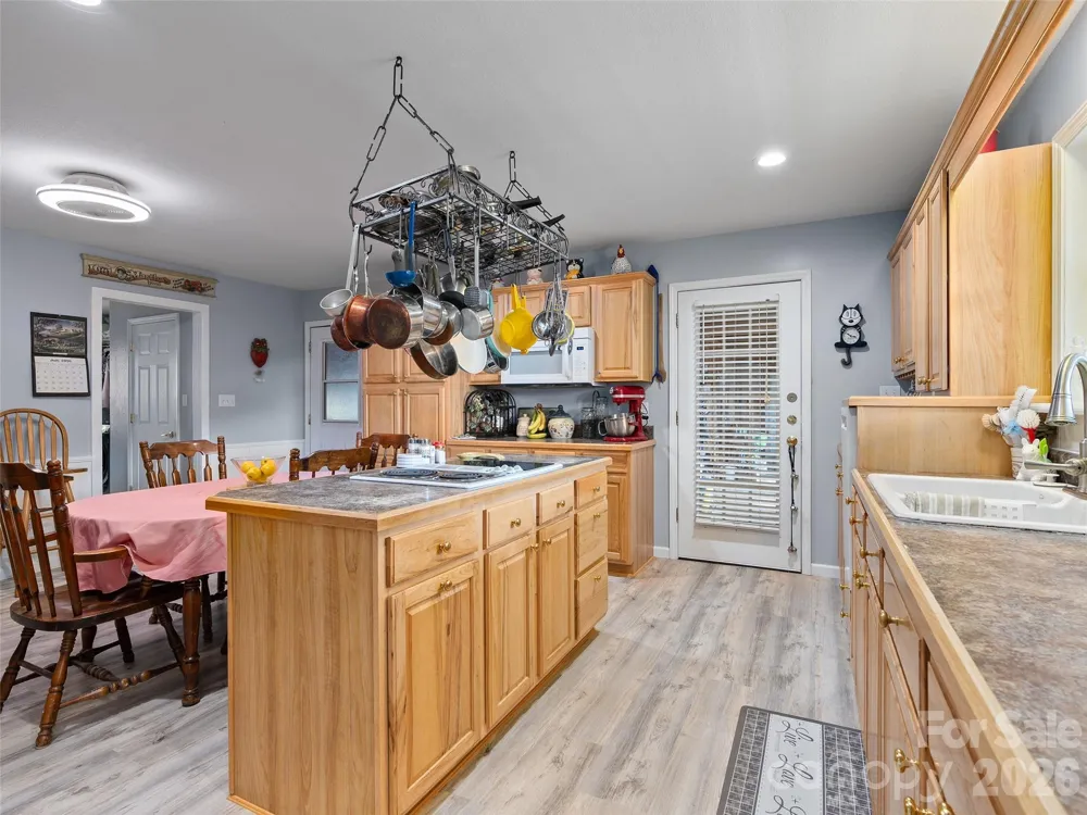 81 Aldens Way Clyde, NC 28721