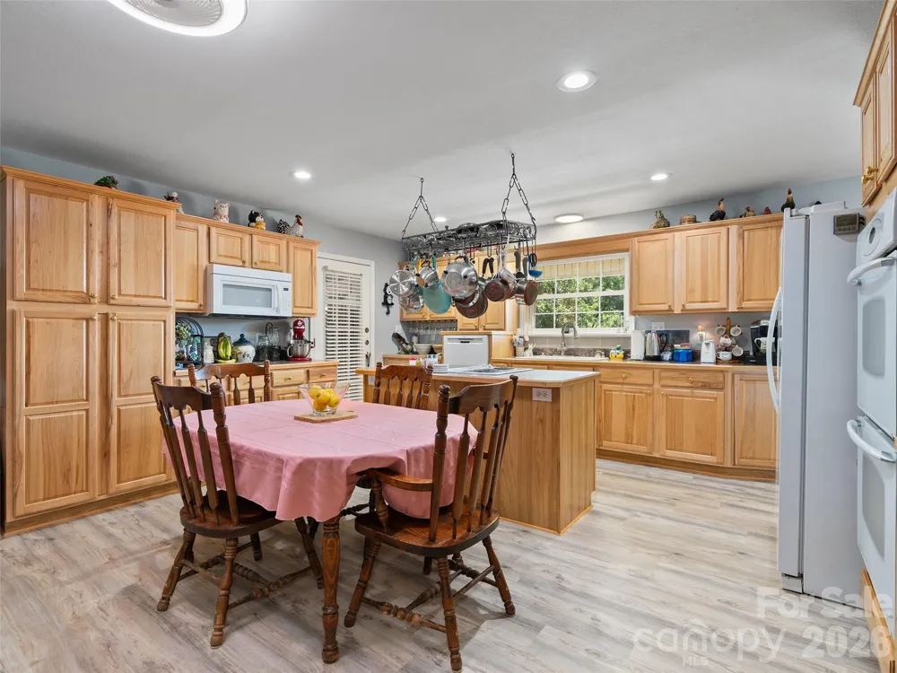 81 Aldens Way Clyde, NC 28721