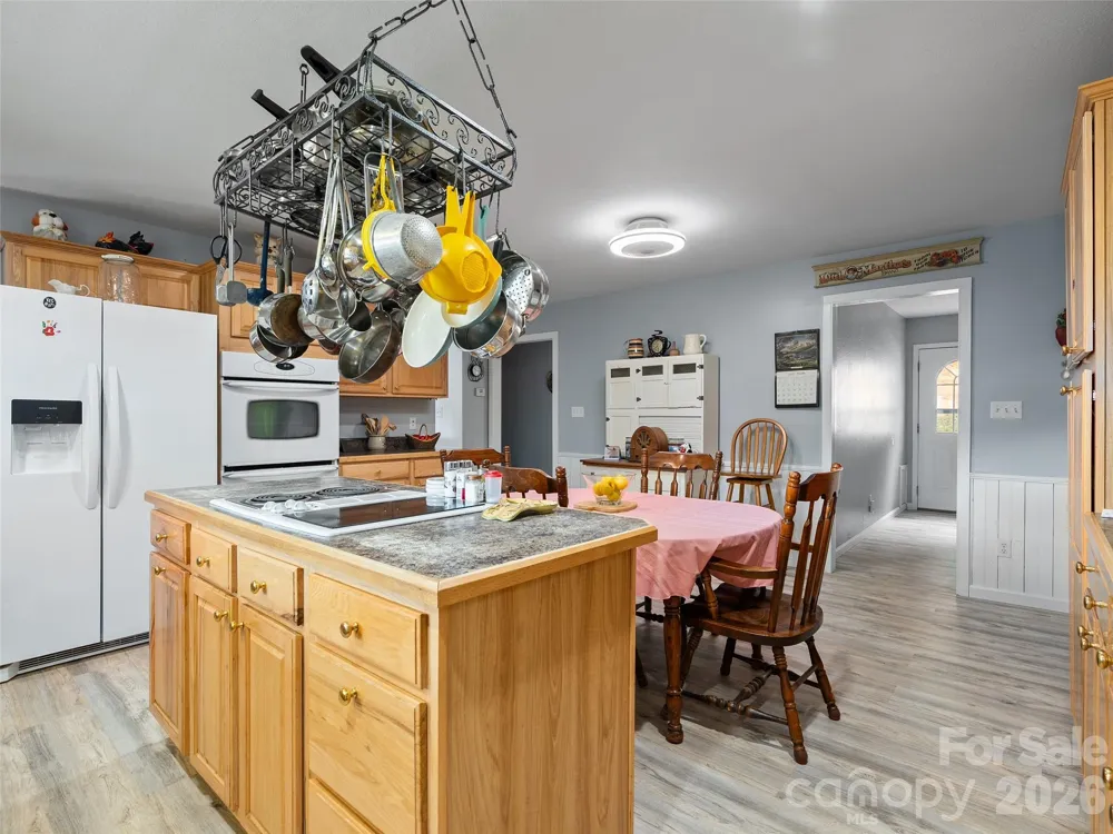 81 Aldens Way Clyde, NC 28721