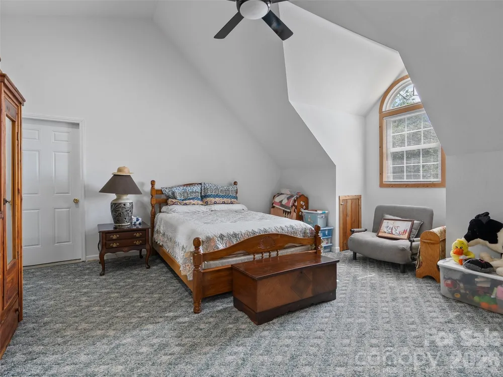 81 Aldens Way Clyde, NC 28721
