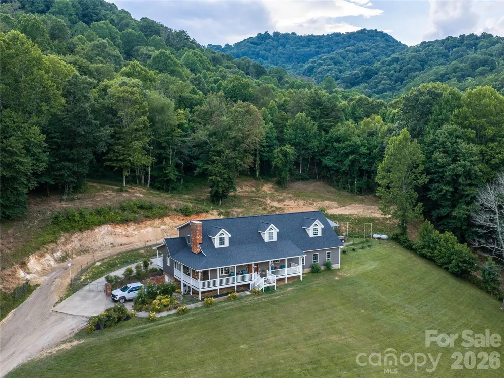 81 Aldens Way Clyde, NC 28721