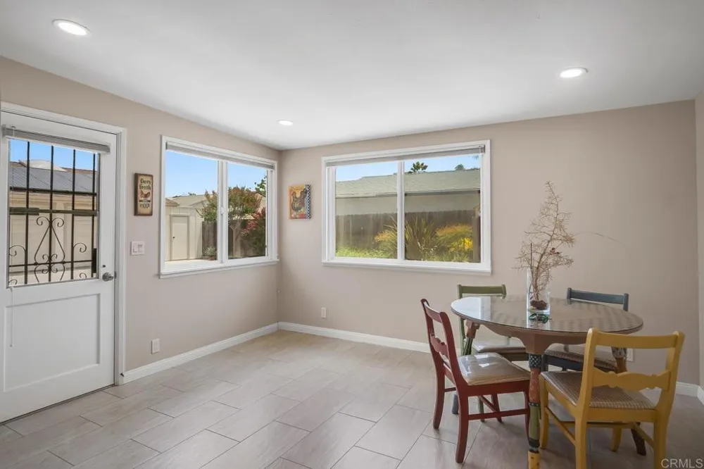 2211 Winterwarm Dr Fallbrook, CA 92028
