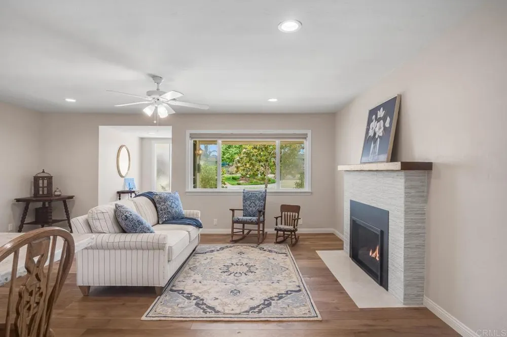 2211 Winterwarm Dr Fallbrook, CA 92028