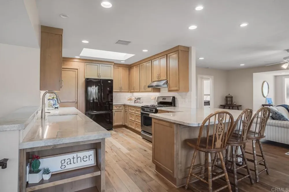 2211 Winterwarm Dr Fallbrook, CA 92028