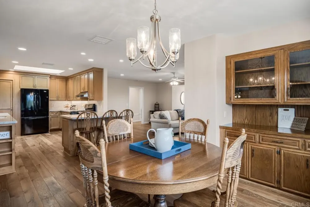 2211 Winterwarm Dr Fallbrook, CA 92028