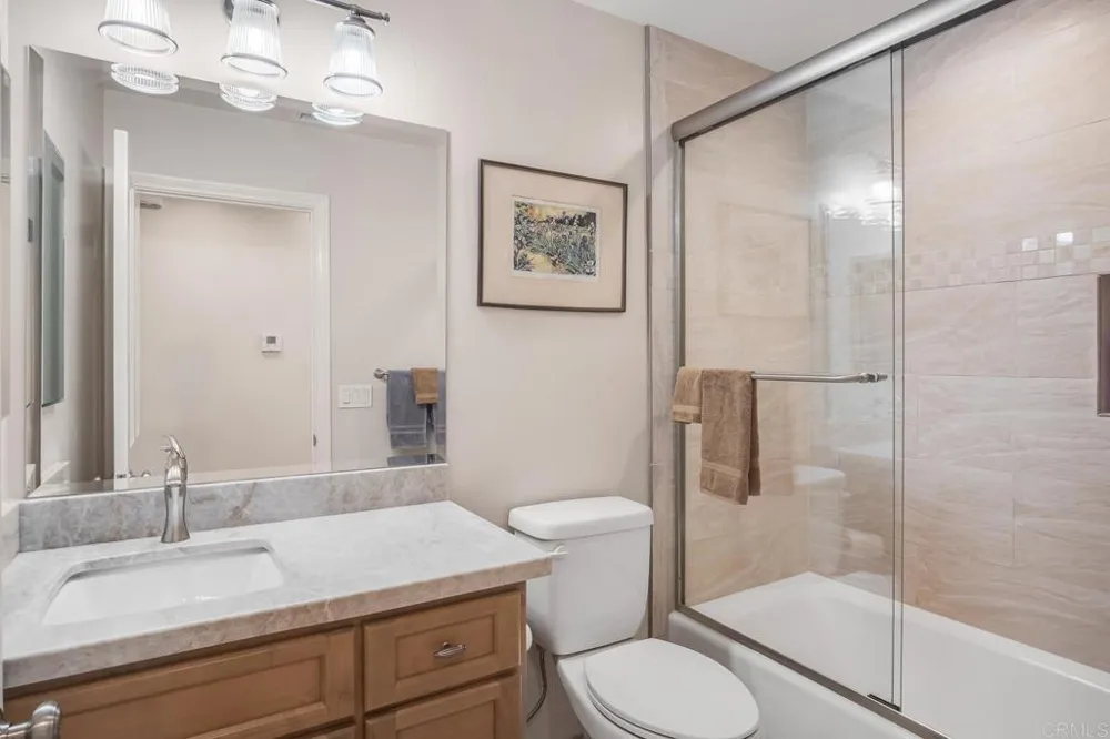 2211 Winterwarm Dr Fallbrook, CA 92028