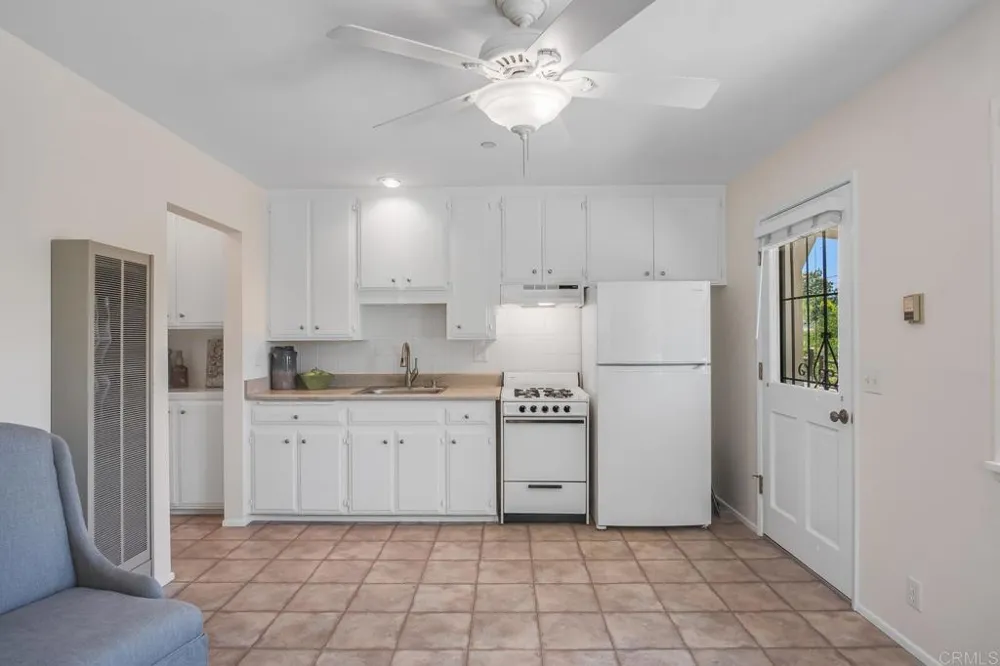 2211 Winterwarm Dr Fallbrook, CA 92028