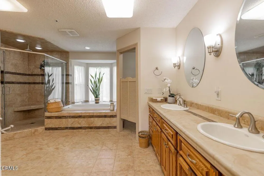 2999 Valley Meadow Drive Oak View, CA 93022