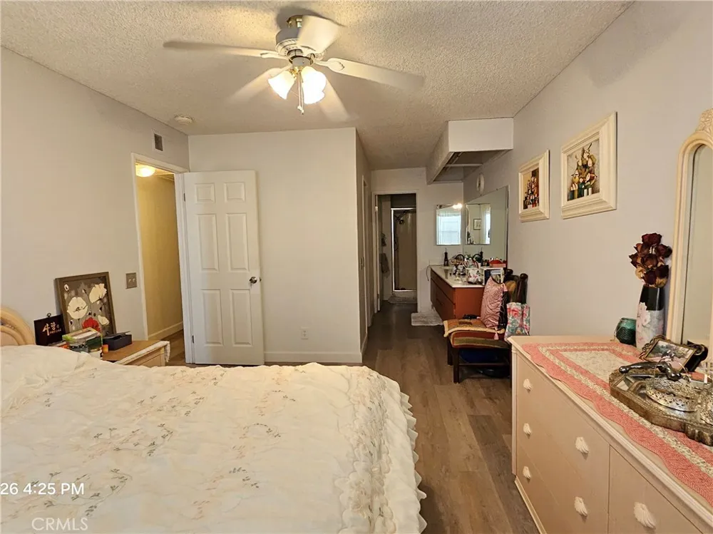 9060 Candlestick Lane Cypress, CA 90630