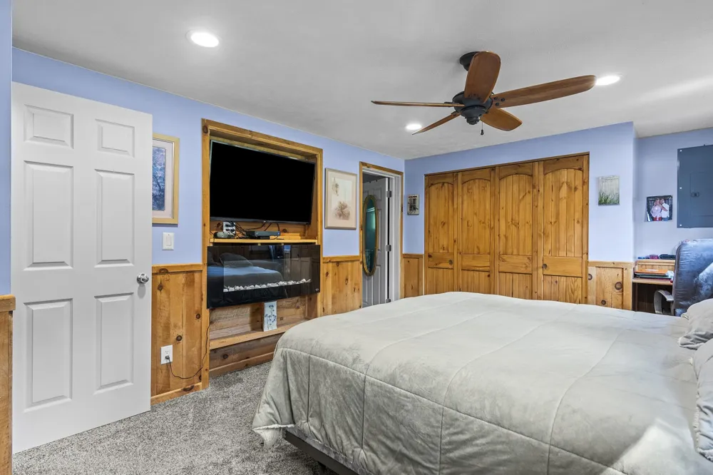 3961 Dogwood Drive East Bay Township, MI 49696