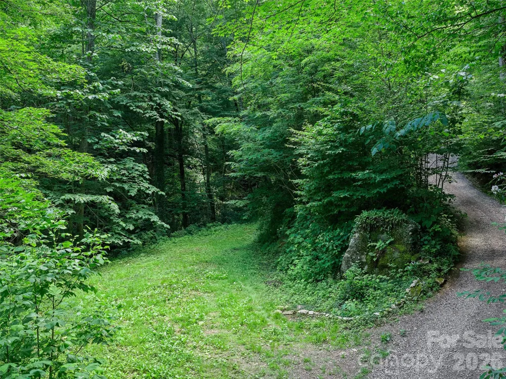 000 Ogles Gap Road Burnsville, NC 28714