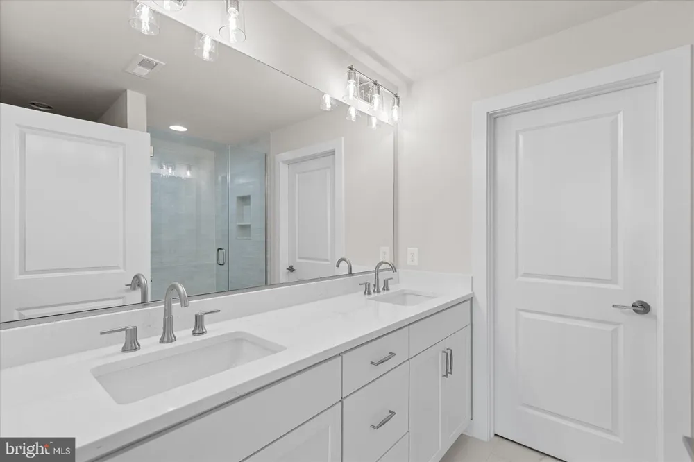 246 LACKAWANNA LANE Ocean View, DE 19970