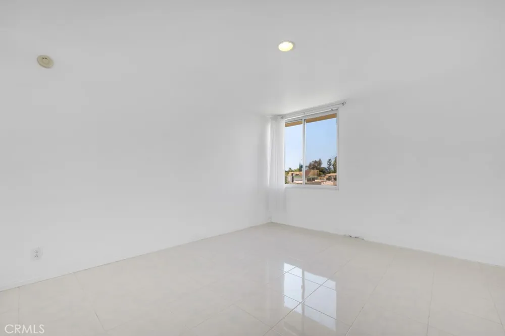 5301 Balboa Boulevard Encino, CA 91316