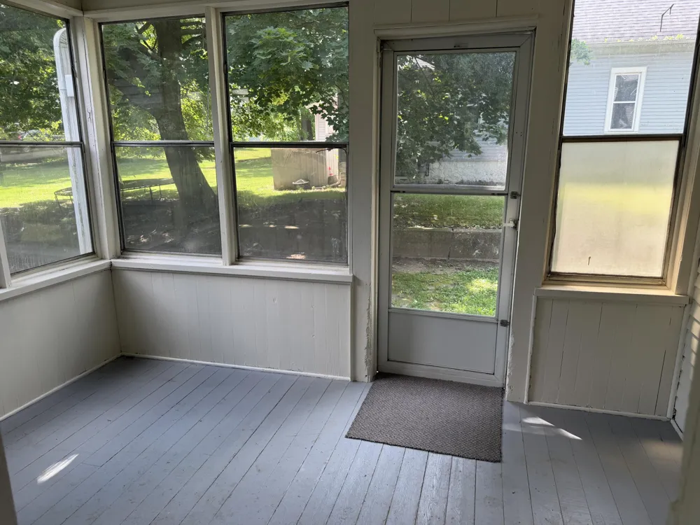 814 Clinton Street Albion, MI 49224
