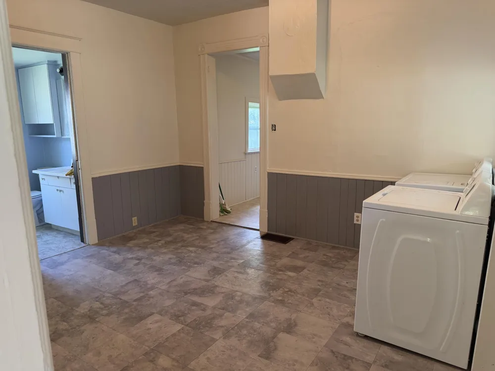 814 Clinton Street Albion, MI 49224