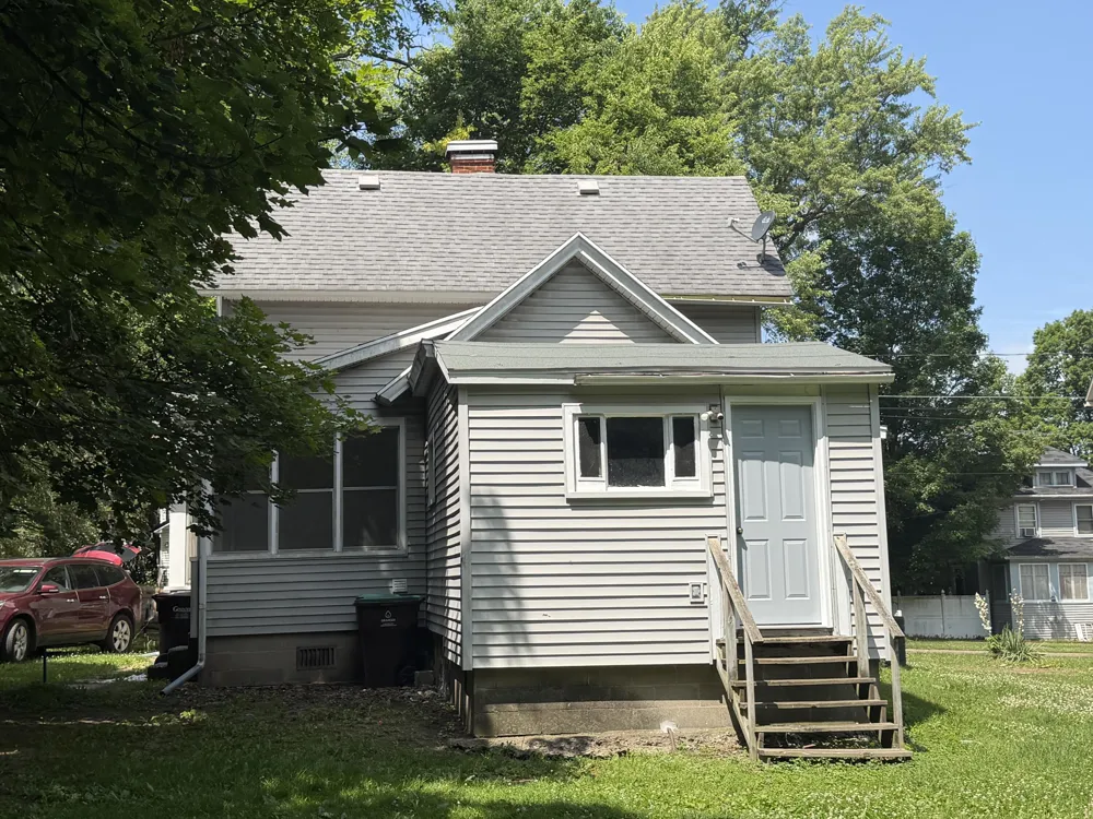 814 Clinton Street Albion, MI 49224