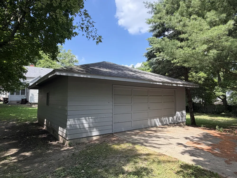 814 Clinton Street Albion, MI 49224