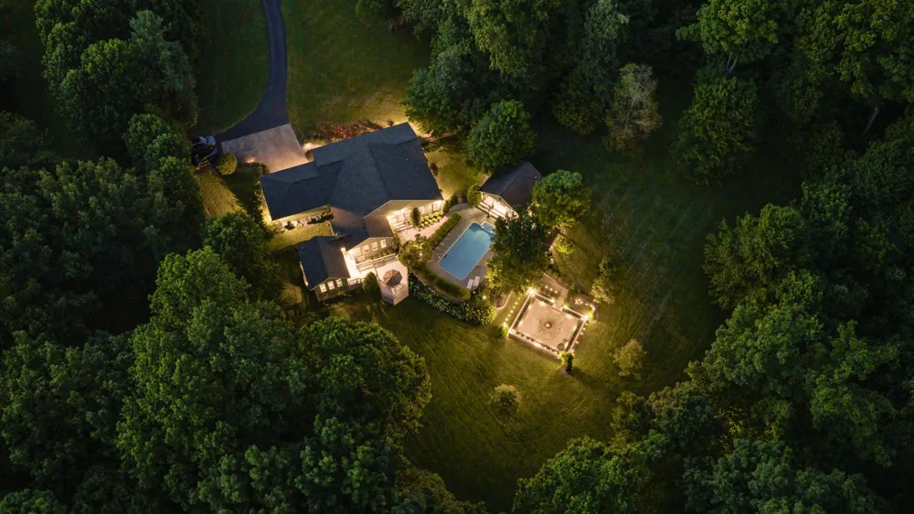 1766 Hunts Ln Bowling Green, KY 42103
