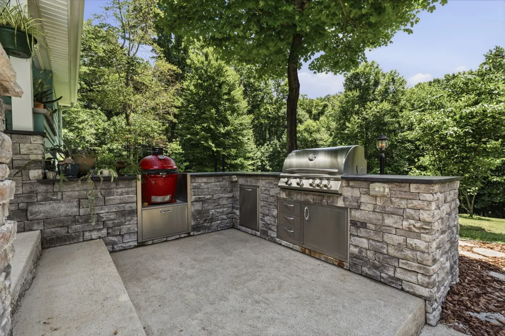 1766 Hunts Ln Bowling Green, KY 42103