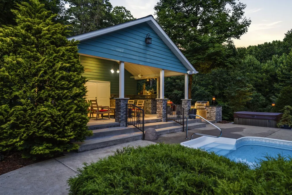 1766 Hunts Ln Bowling Green, KY 42103