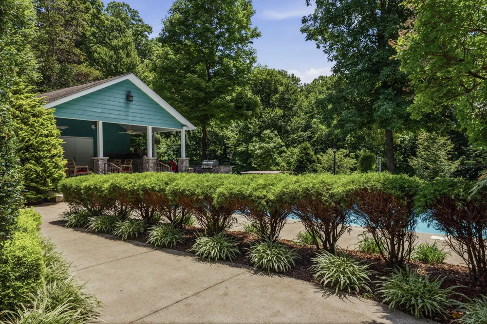 1766 Hunts Ln Bowling Green, KY 42103