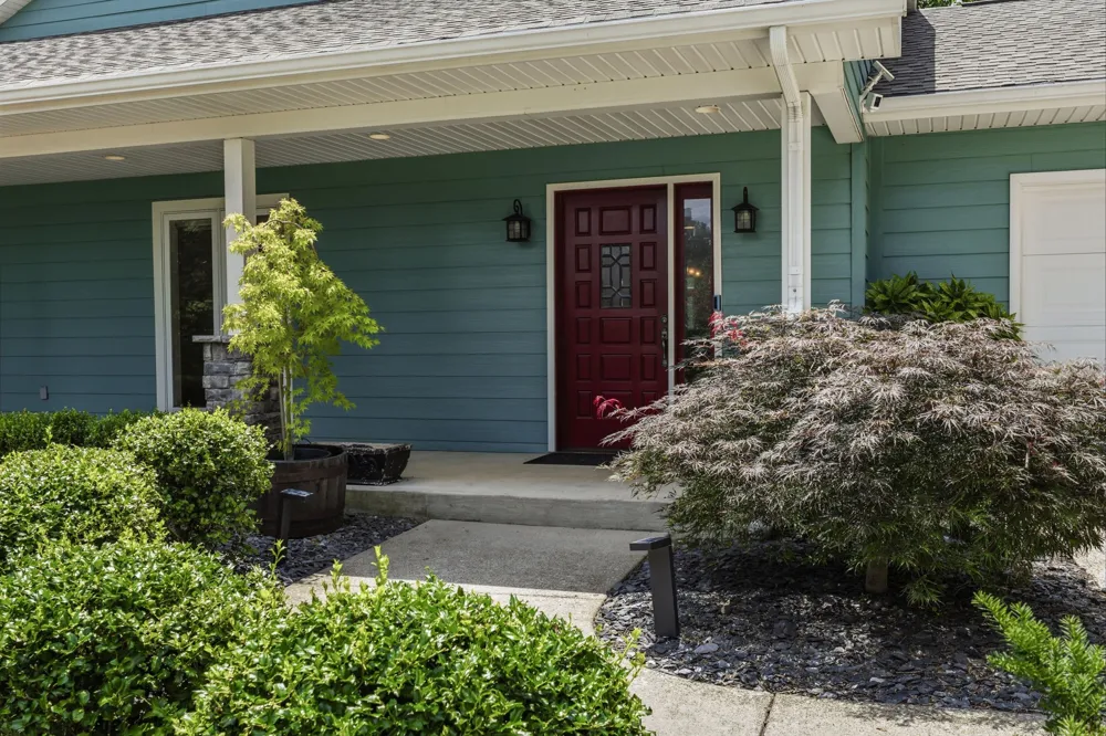 1766 Hunts Ln Bowling Green, KY 42103
