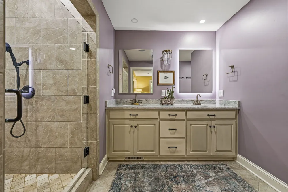 1766 Hunts Ln Bowling Green, KY 42103