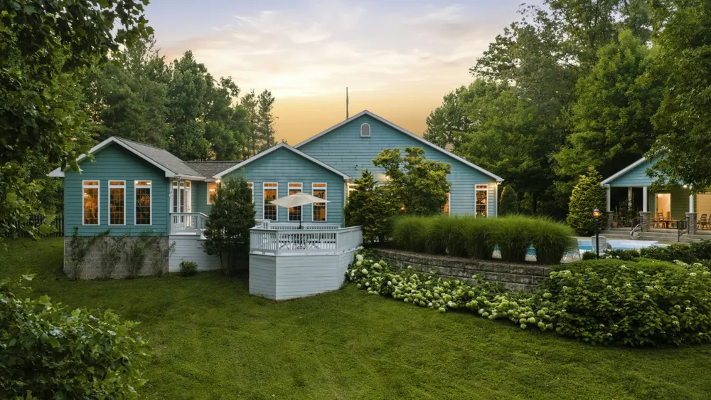 1766 Hunts Ln Bowling Green, KY 42103